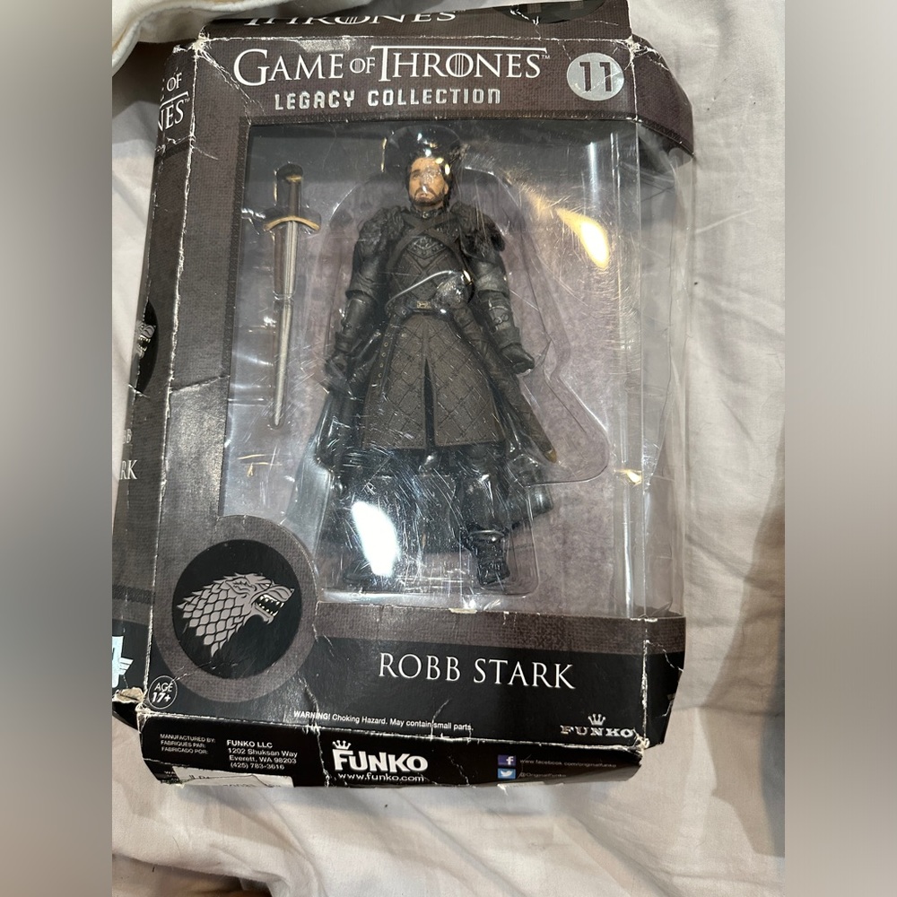 Game of thrones Robb legacy collection action figure in unopened damaged box